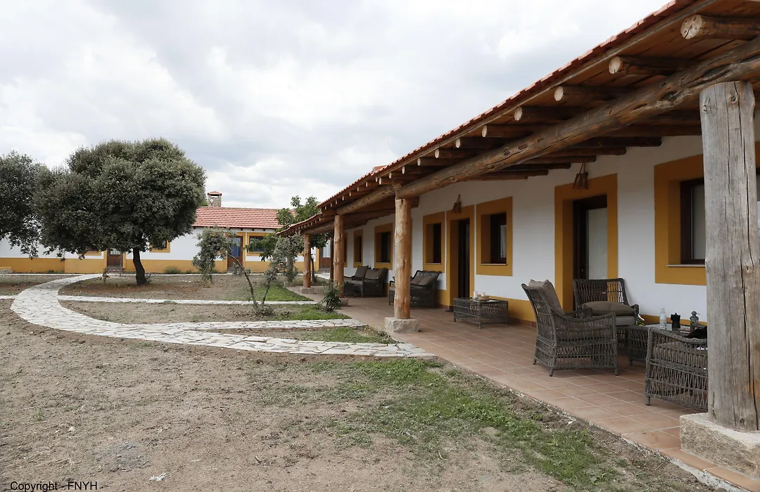 Campanarios de Azaba-1